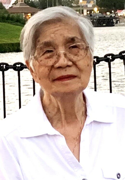 Utako  Makon